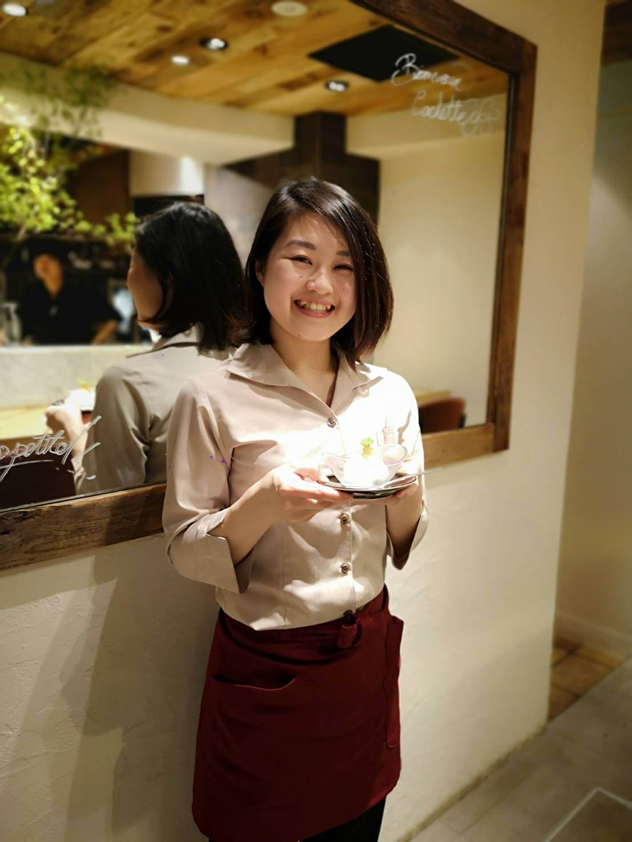 19052801_6