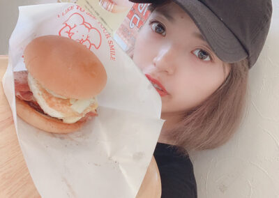 佐世保に行ったら是非食べて欲しい「元祖ベーコンエッグバーガー」